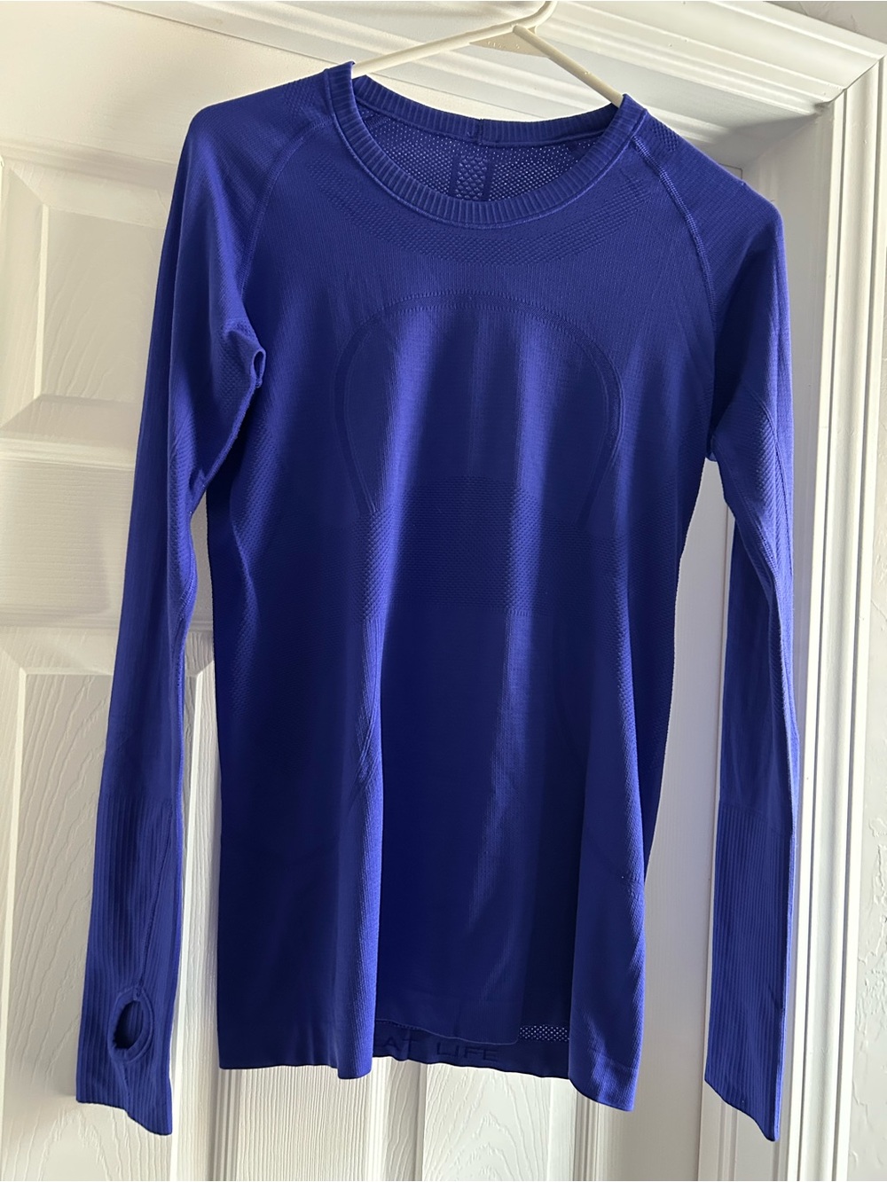 lululemon athletica Swiftly Tech Long Sleeve Crew - Lazurite - Picture 3 of 5
